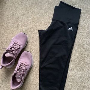 NEVER WORN Adidas Mid-rise Workout Leggings